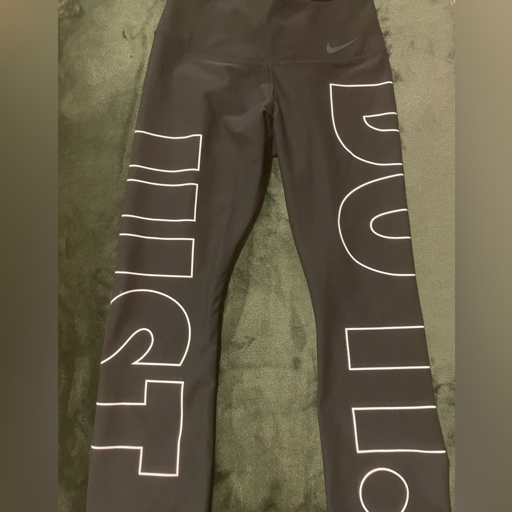 Nike Women’s Legend Tight Fit Training Pants. Color black. Size XS. Brand new.